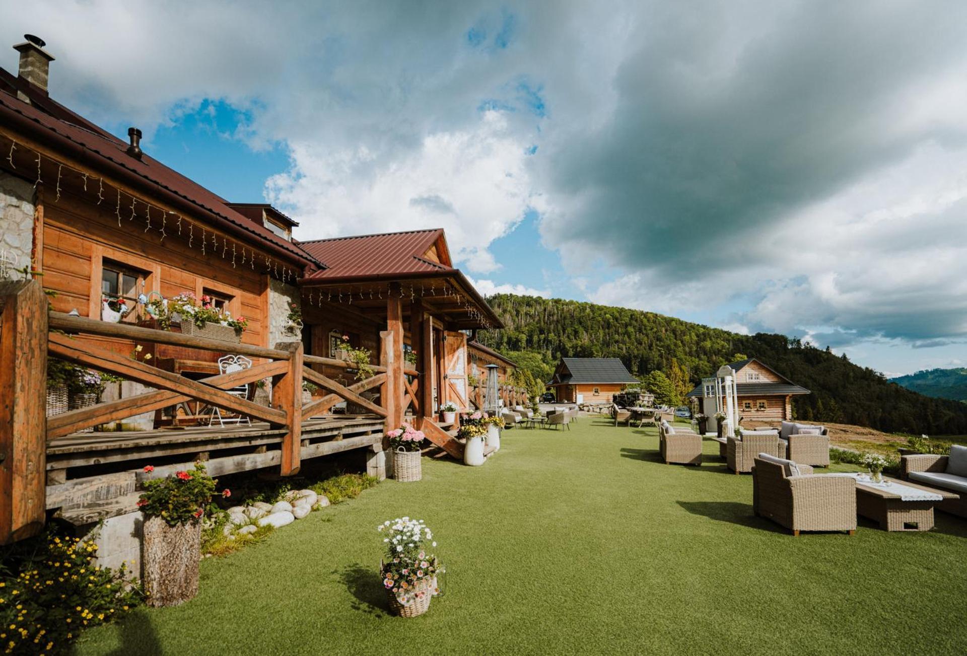 Penzion Zbojnicky Halas Tisovec Extérieur photo